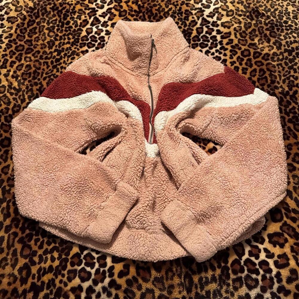 Abercrombie & Fitch pink/burgundy/white fleece sweatshirt